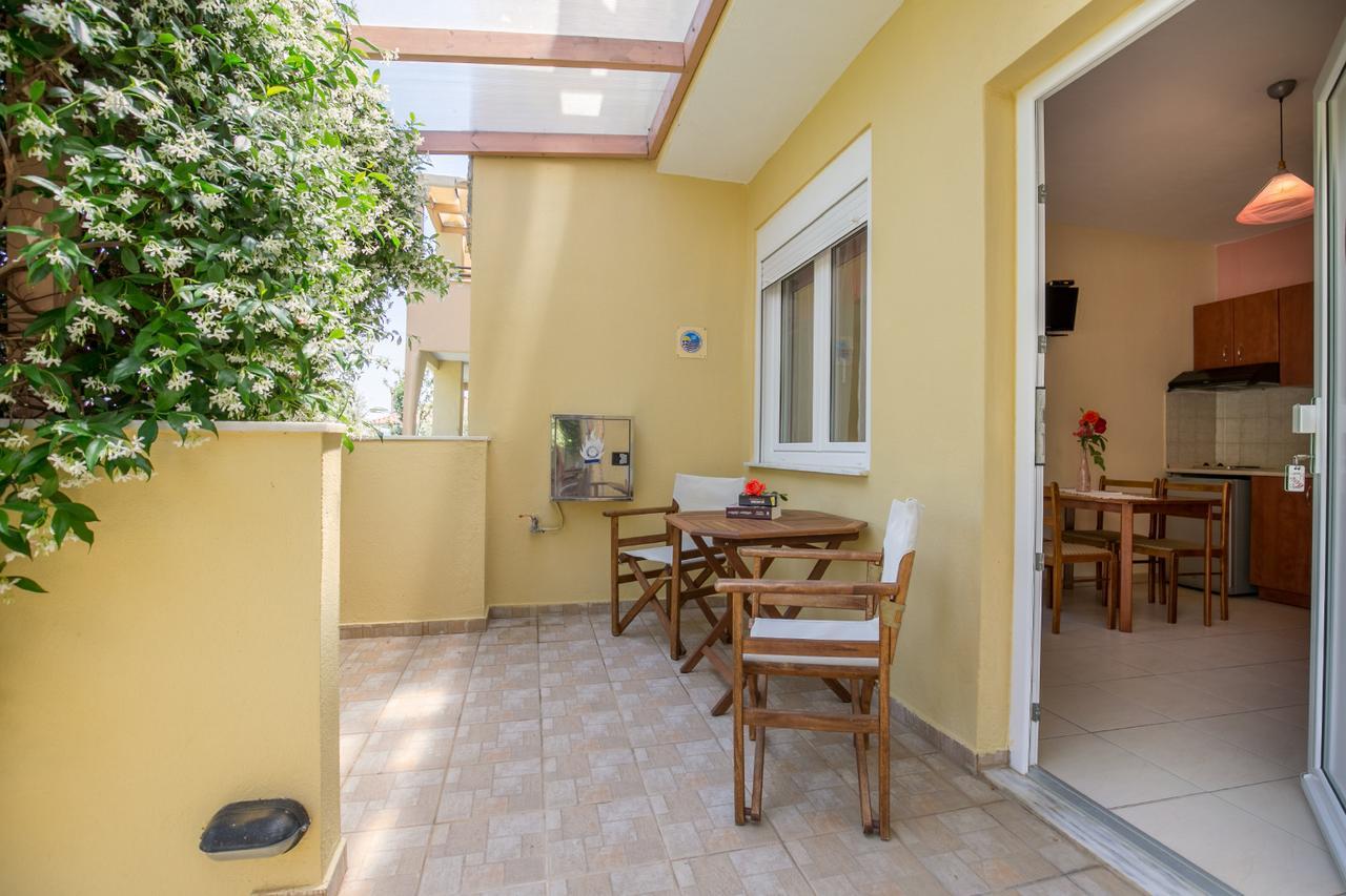 Antheon Villas Криси Амудия Екстериор снимка