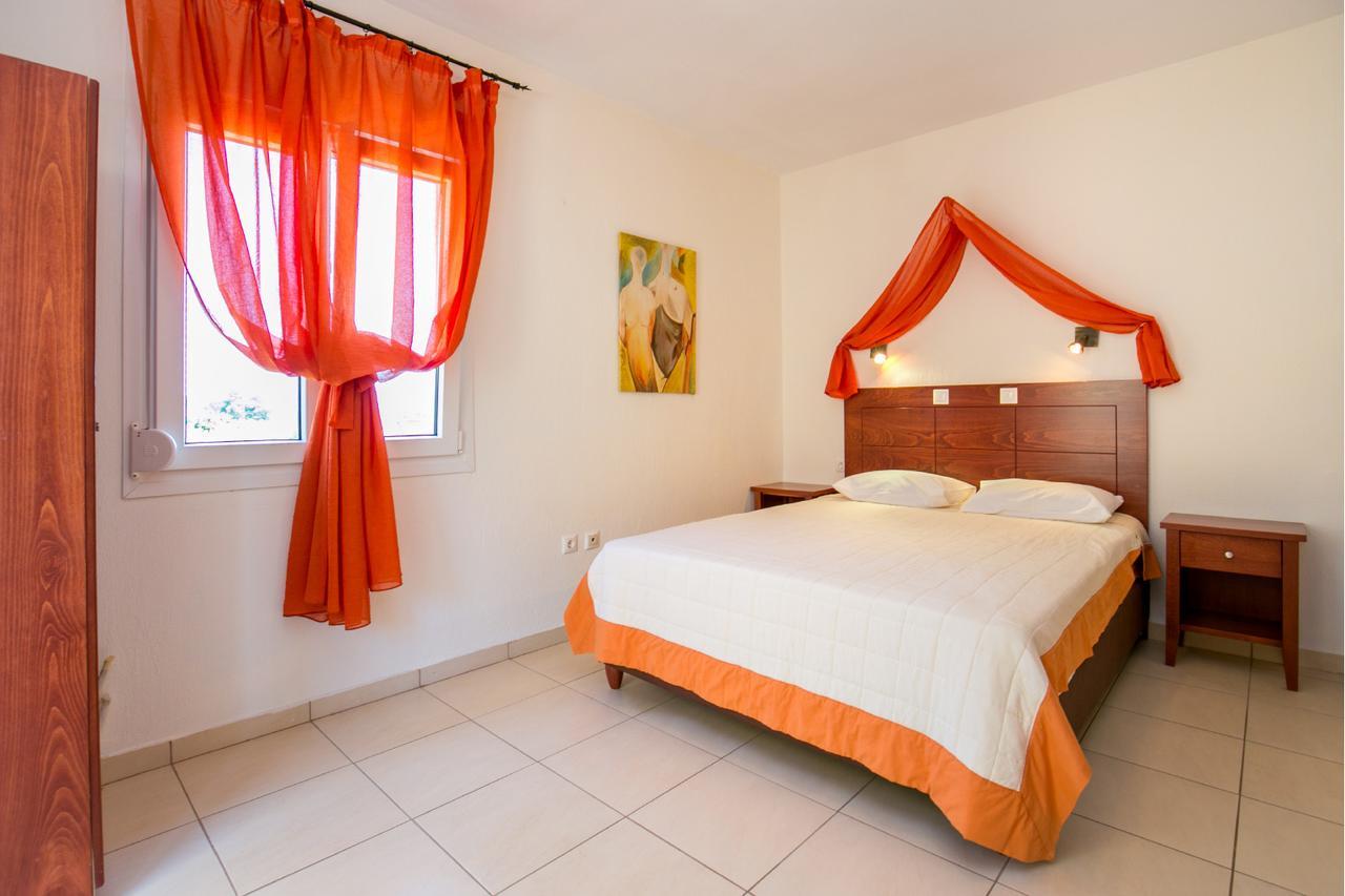 Antheon Villas Криси Амудия Екстериор снимка