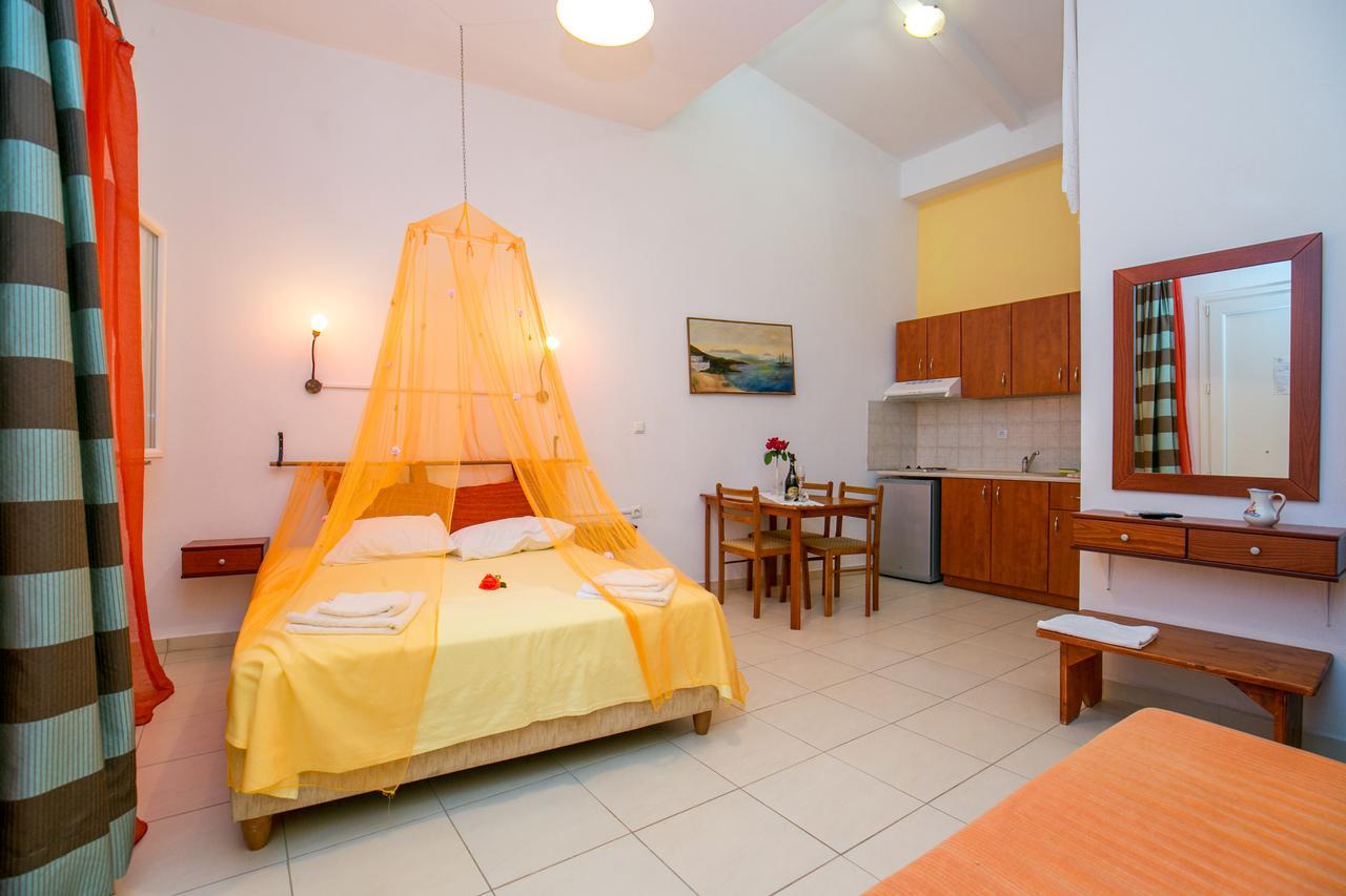 Antheon Villas Криси Амудия Екстериор снимка