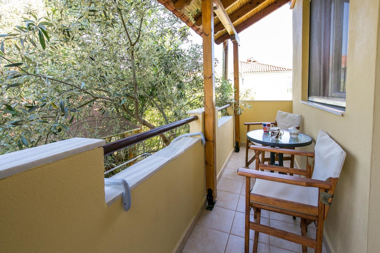 Antheon Villas Криси Амудия Екстериор снимка